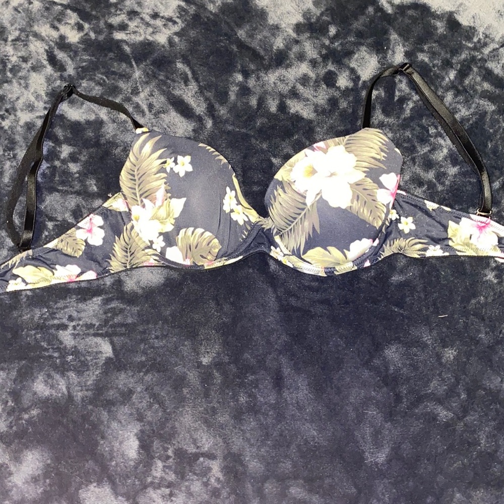 Pink Victoria secret bra